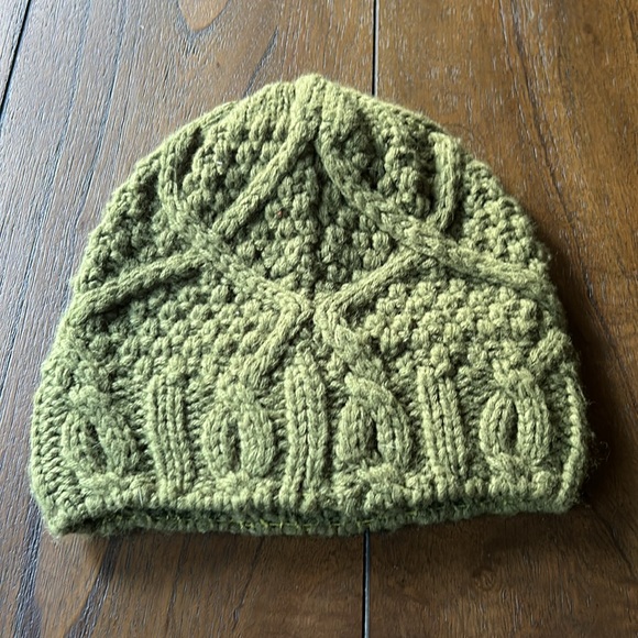 PICTURE Organic Clothing Wool Blend Cable Knit Beanie - Picture 2 of 6